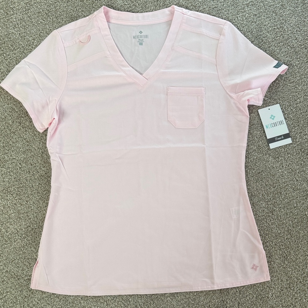 NWT Med Couture Touch Soft Pink V-Neck Short Sleeve Scrub Top